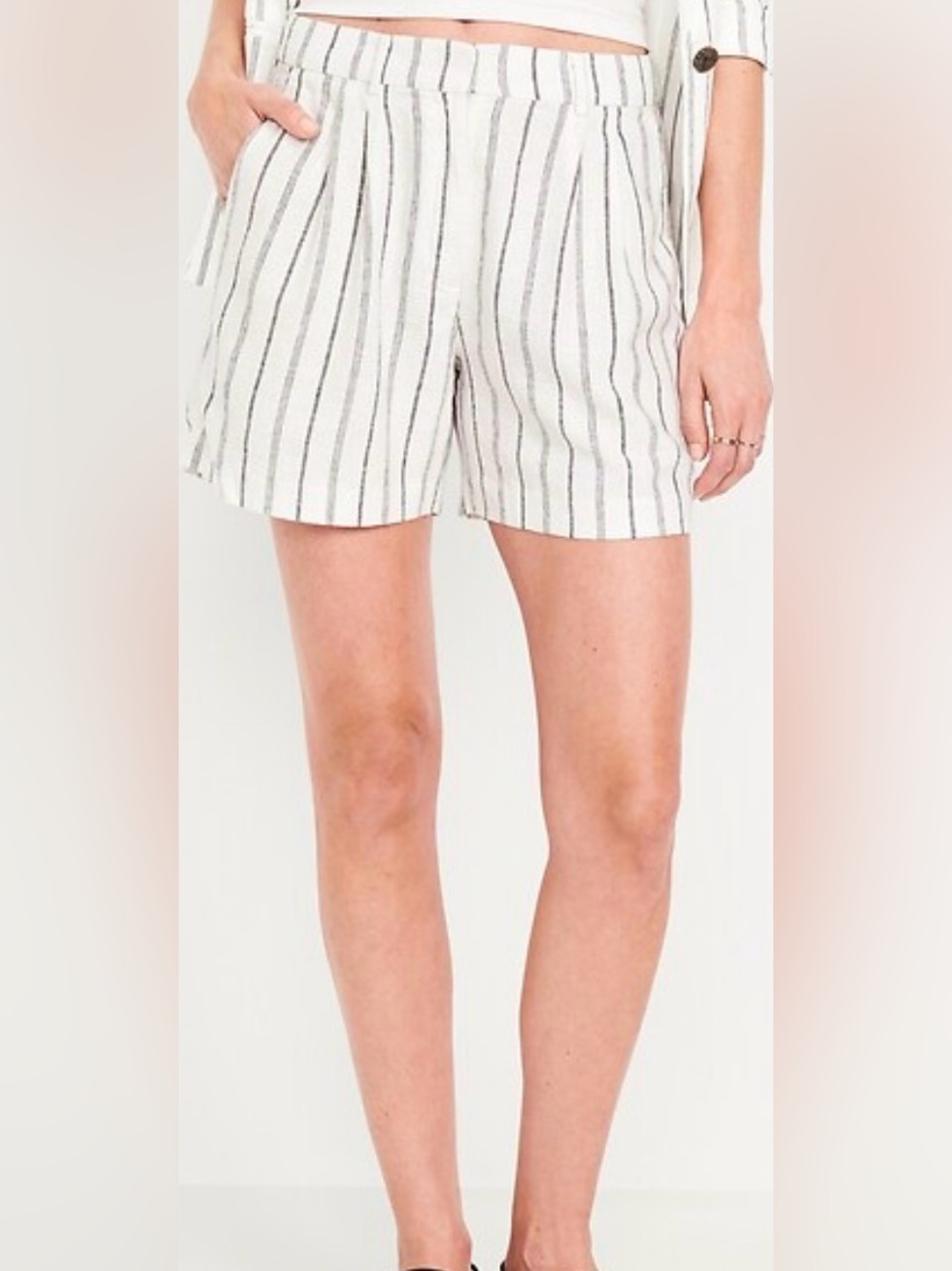 NEW Old Navy White/Charcoal Stripe Extra High-Waisted Linen-Blend Shorts